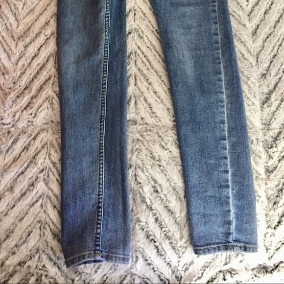 ☑️H&M Light Blue Skinny Jean 👖 - Picture 5 of 6